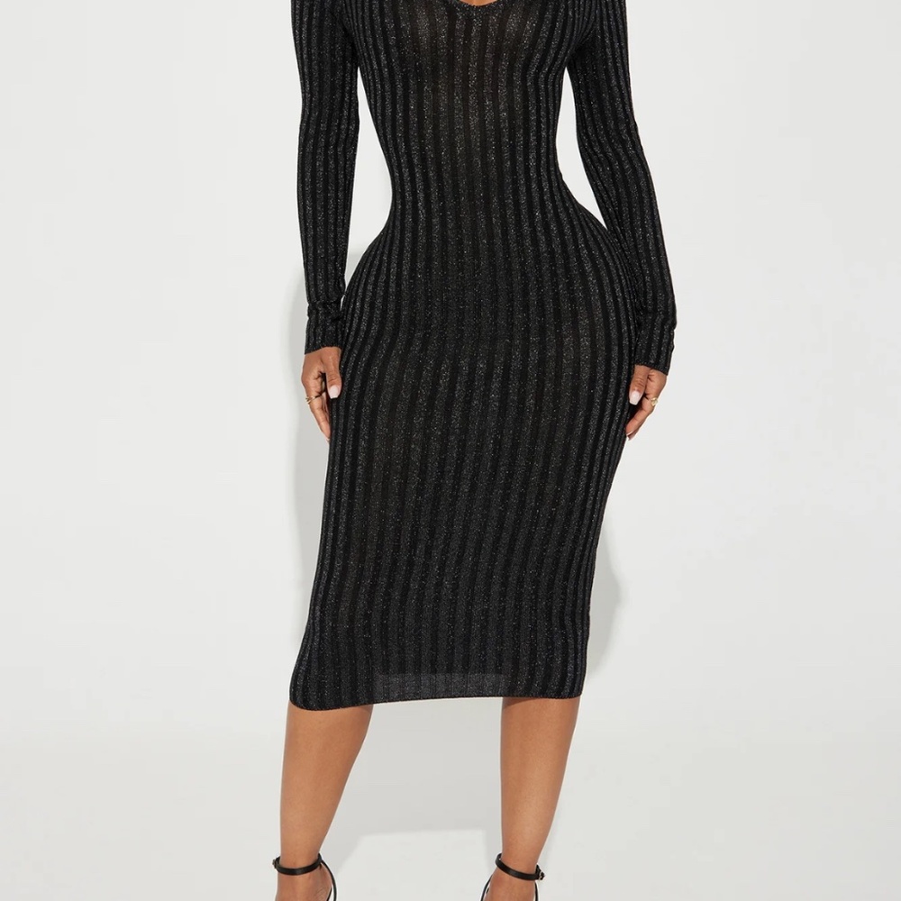 Fashion nova V-neck, midi dress brand new with tags